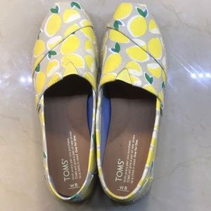 Lemon Print Toms